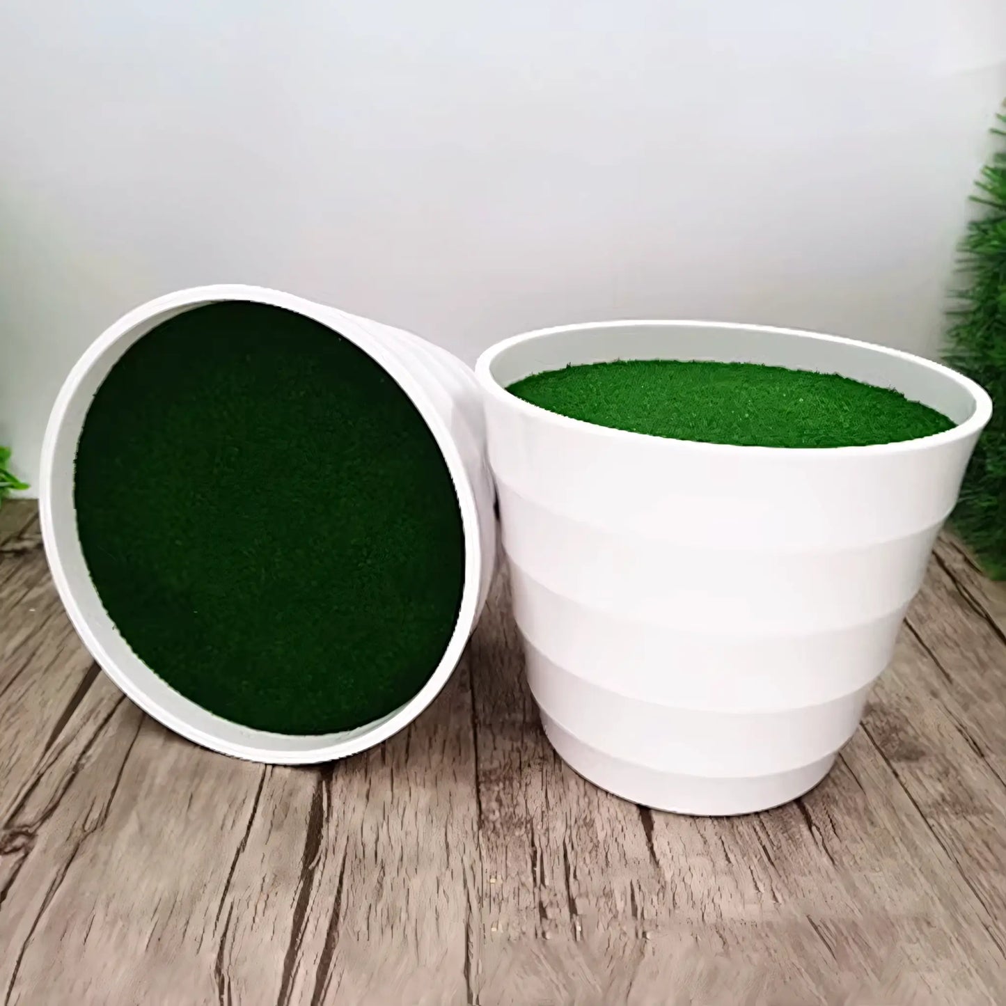Vaso Branco Decorativo para Plantas Artificiais com Grama Sintética Plástico Resistente 13cm
