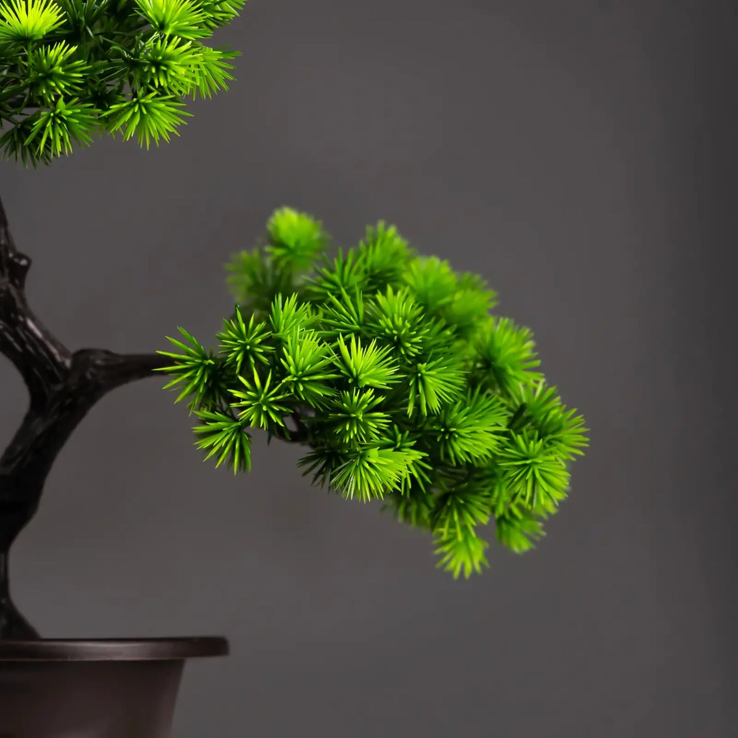 Bonsai Artificial Pinheiro Verde – Árvore Decorativa com Vaso Preto
